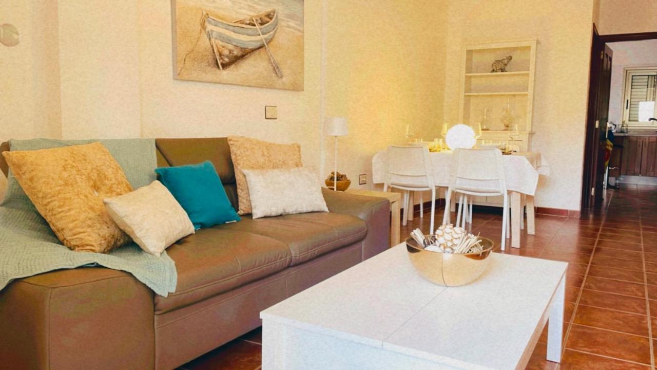 Apartamentos Vista Marina - El Medano ภายนอก รูปภาพ